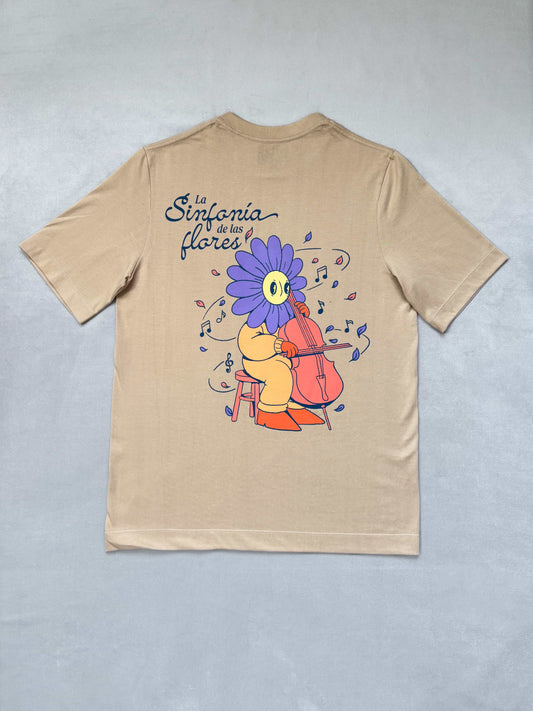Camiseta negra flor tocando violonchelo